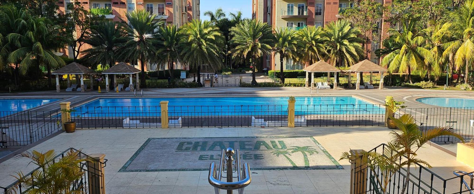 Cozy 2Br Staycation With Balcony Chateau Elysee For 4-6 Pax Paranaque City Buitenkant foto