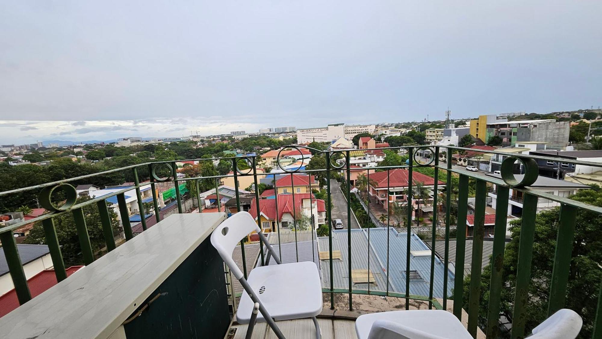 Cozy 2Br Staycation With Balcony Chateau Elysee For 4-6 Pax Paranaque City Buitenkant foto