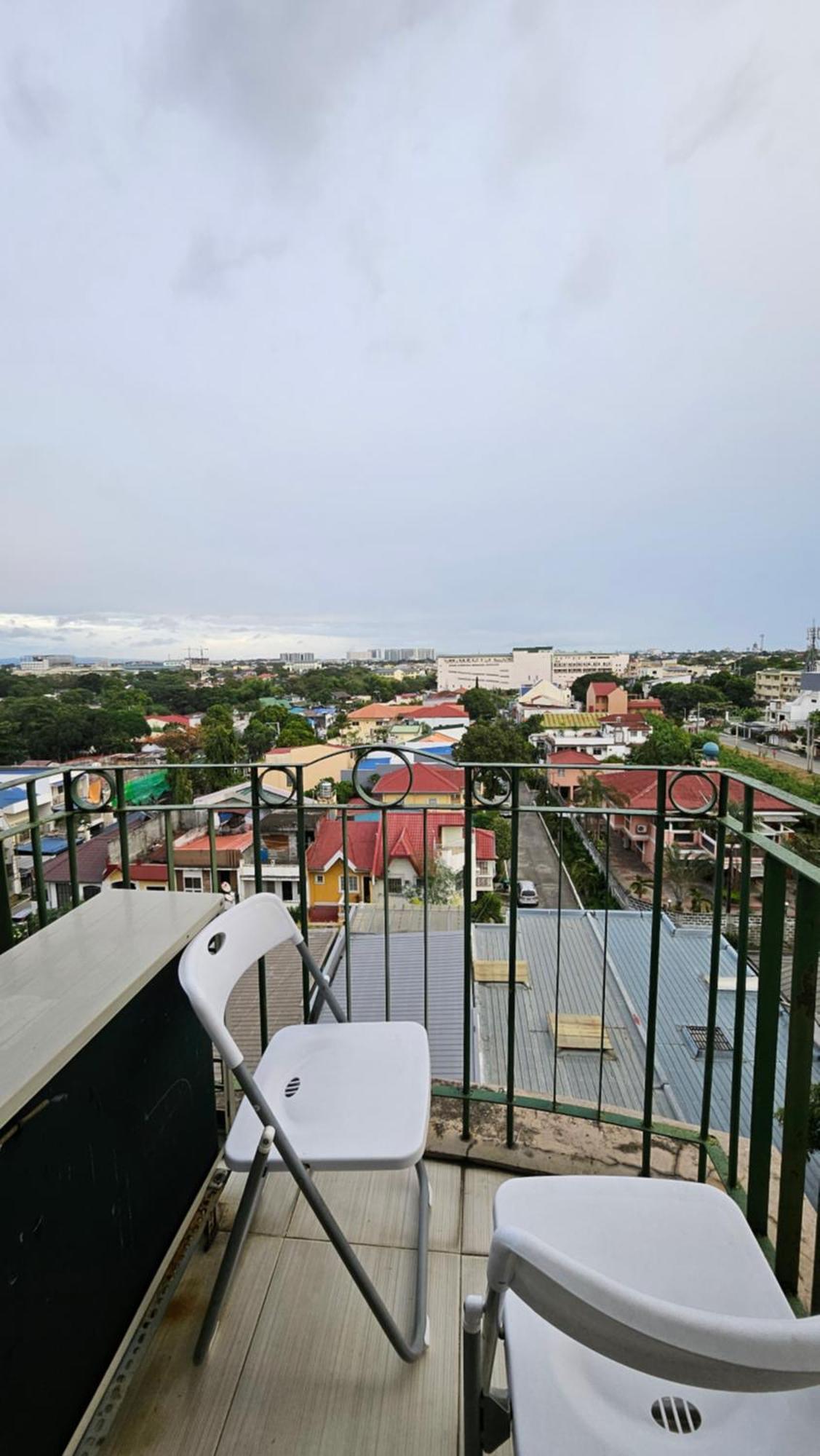 Cozy 2Br Staycation With Balcony Chateau Elysee For 4-6 Pax Paranaque City Buitenkant foto